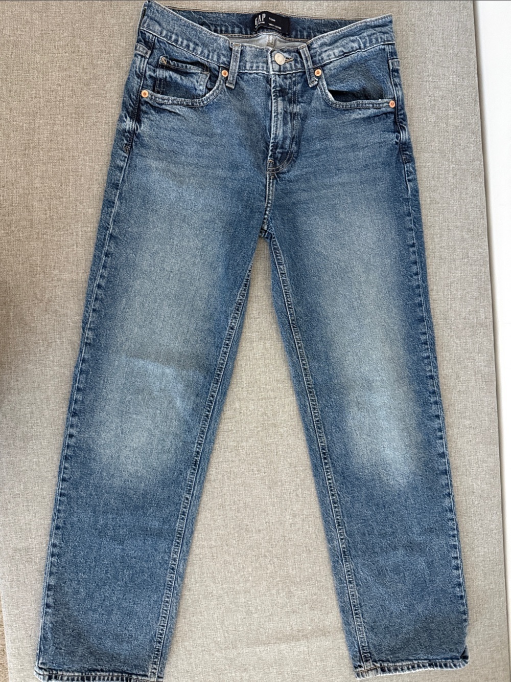 GAP Women's 90s loose Straight Leg Jeans in Washed Blue